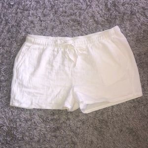 Ana Cream/White Tie Elastic Shorts